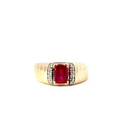 Striking! Size 10 Stepped Side Red Gemstone & Diamond Ring 10KT Yellow Gold 12g